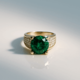 14K Yellow Gold Round Green Women's Ring - Miral Jewelry