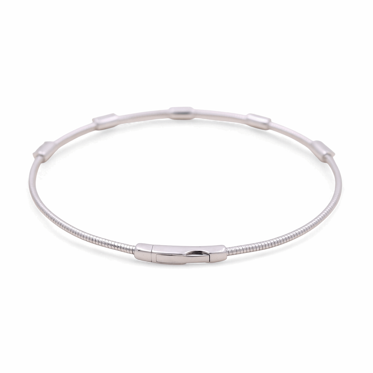 White Gold 14K  Bangle Diamond Bracelet with 0.20Tw Round Diamonds