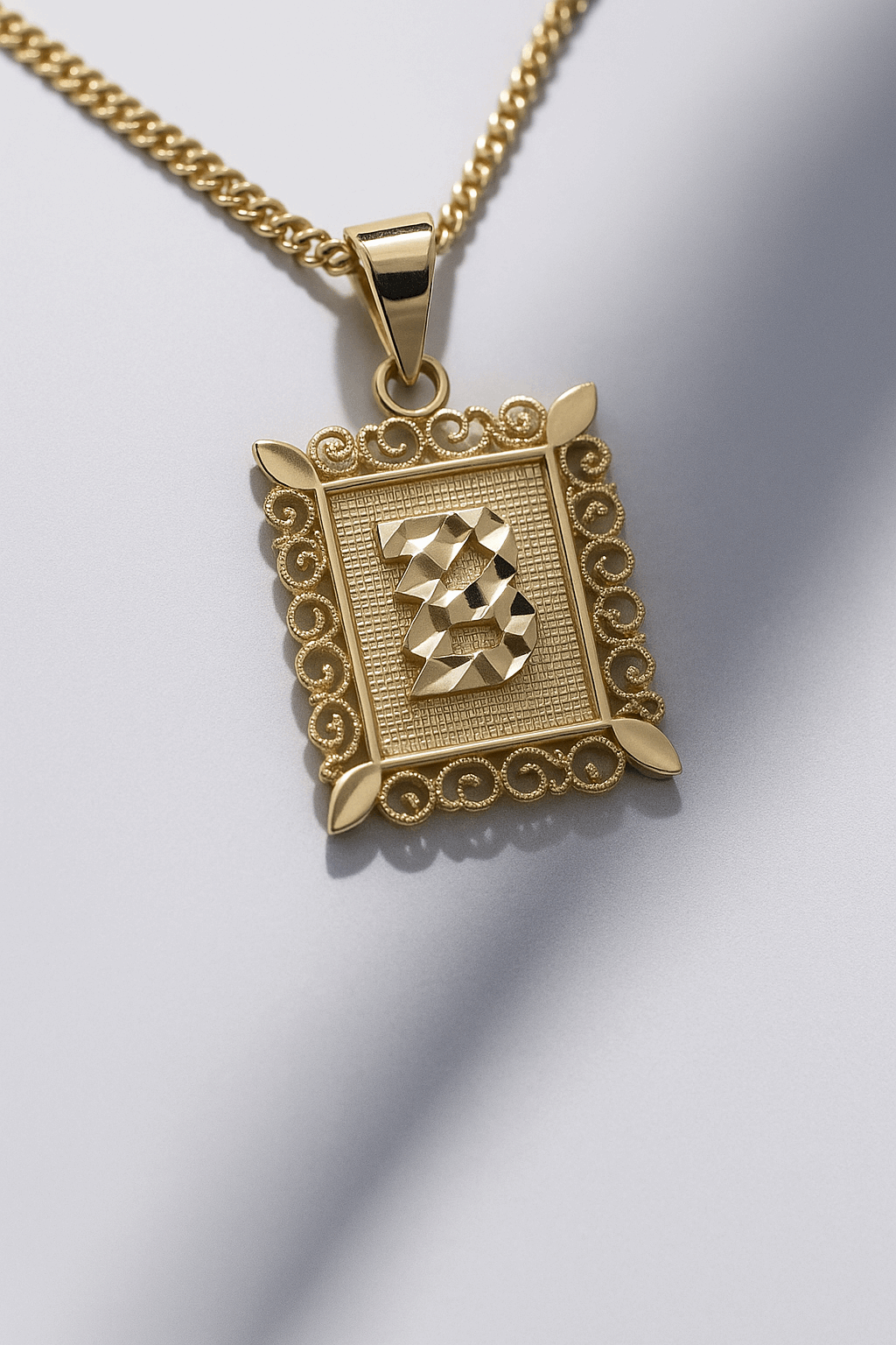 14K Yellow Gold Diamond Cut Inicial B Pendant