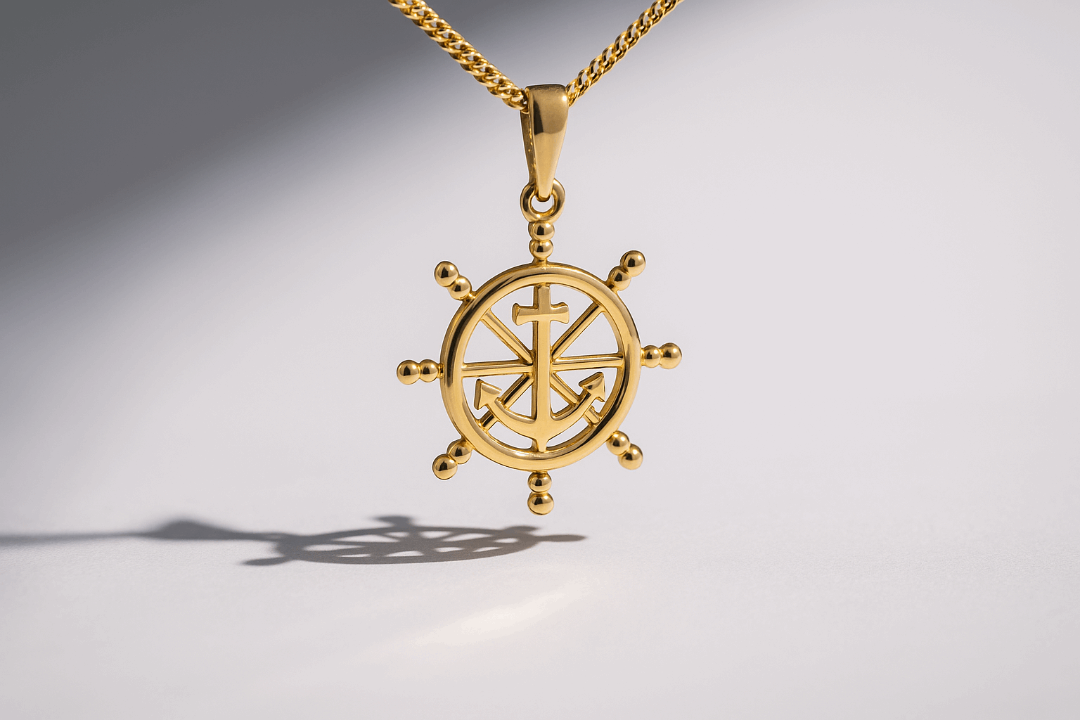 14K Yellow Gold Ship Rudder Pendant