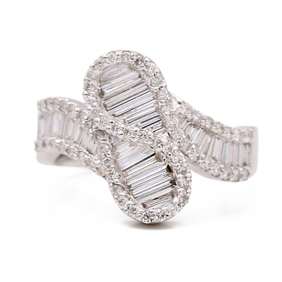 Fashion Ring with Diamonds